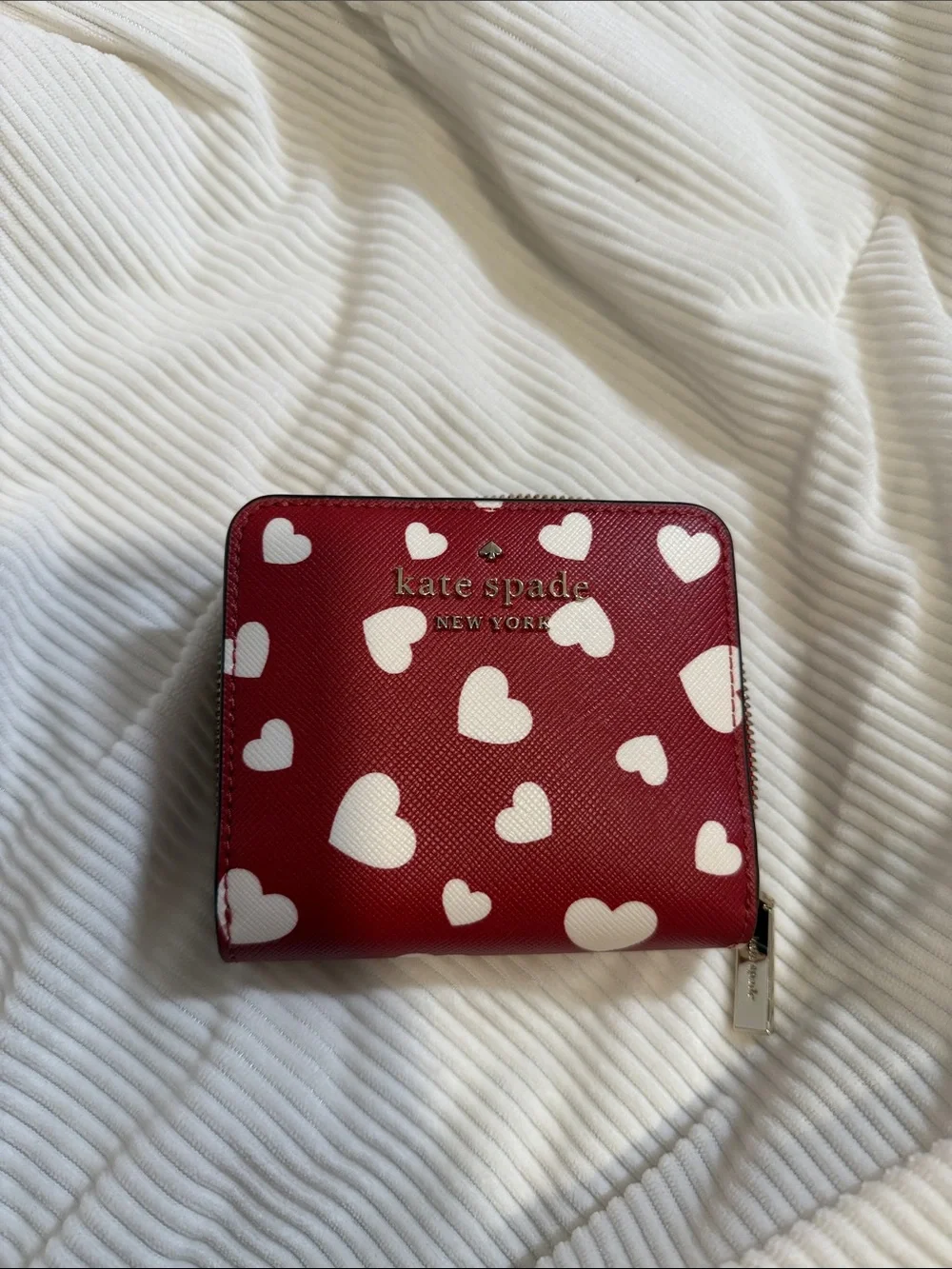 kate spade Red and White Heart Zip-Around Wallet